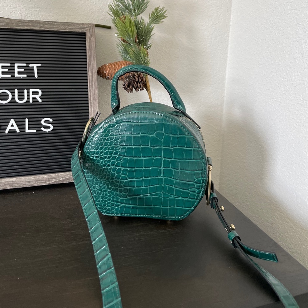 Leather bag